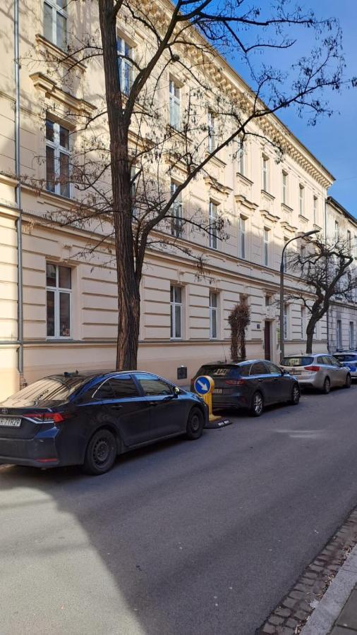 Ground Floor Family Apartment Krakow Exterior photo